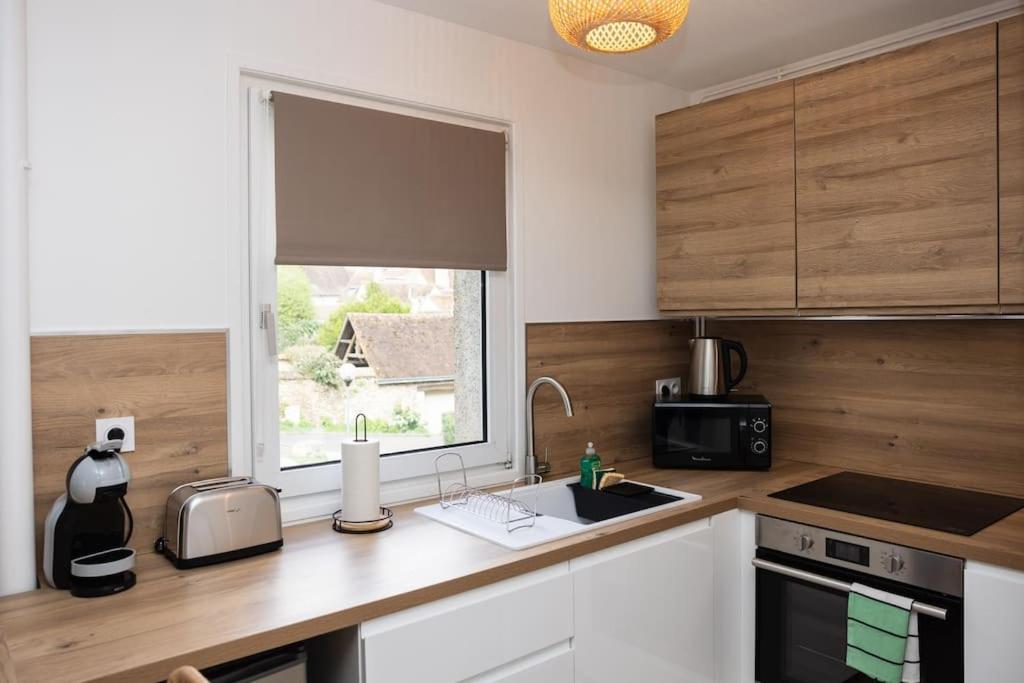 Chartres - Le Saint Pierre Apartment Bagian luar foto